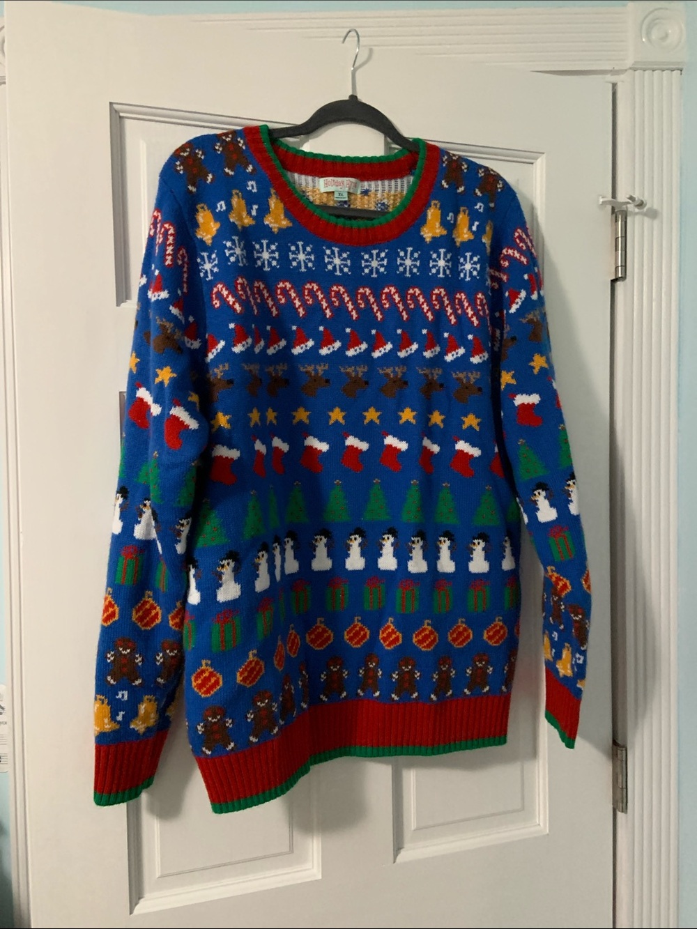 Winter Themed Holiday Season Sweater size XL